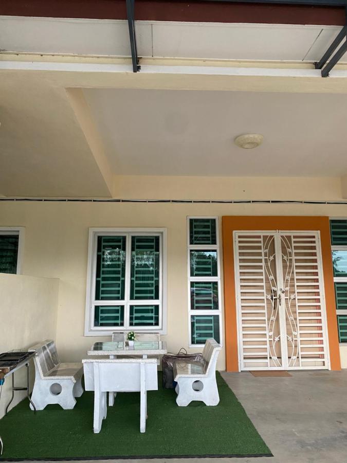 Cik Misi Homestay Sik Экстерьер фото
